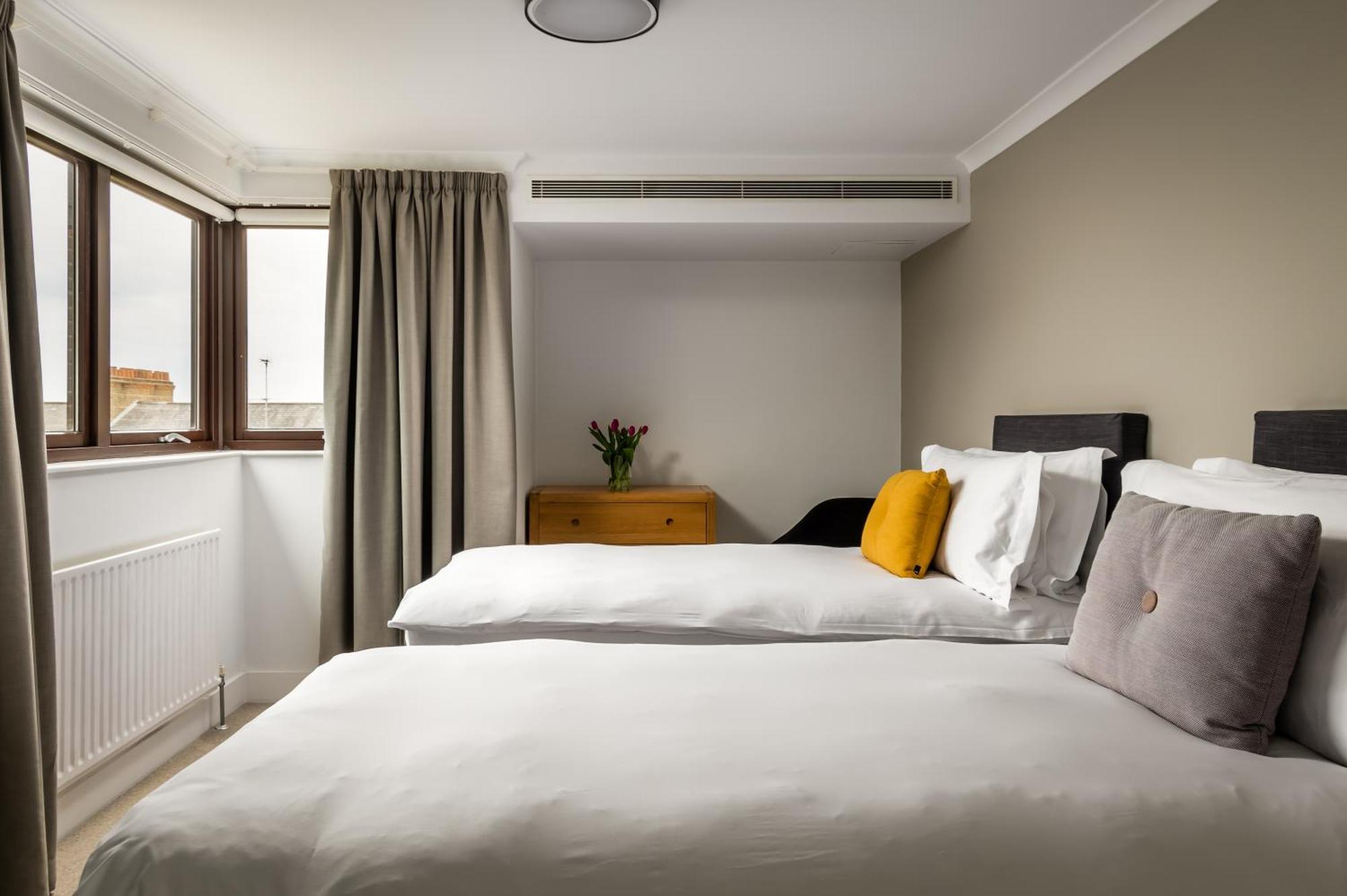 Monarch House - Serviced Apartments - Kensington Londra Dış mekan fotoğraf