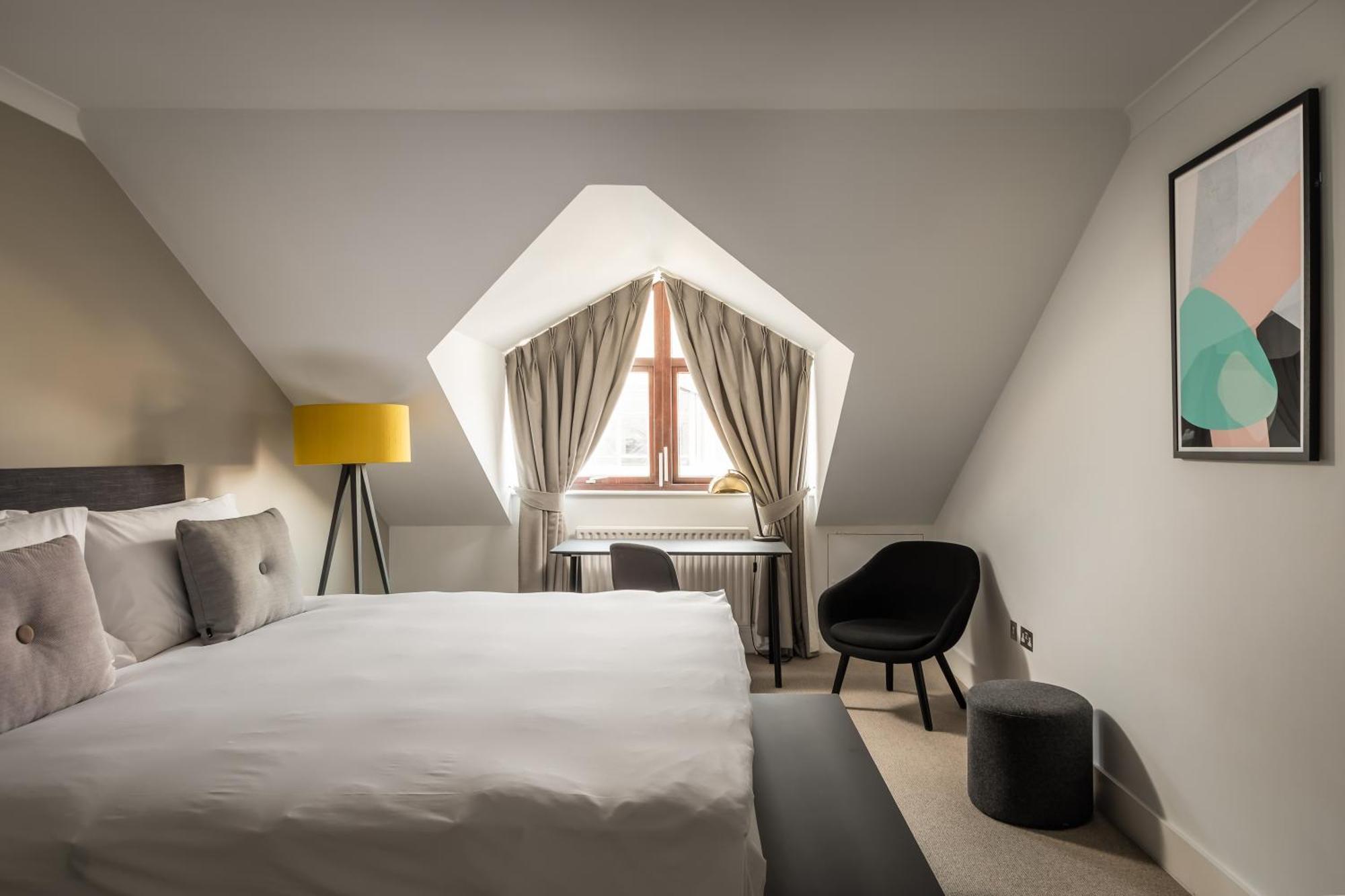 Monarch House - Serviced Apartments - Kensington Londra Dış mekan fotoğraf