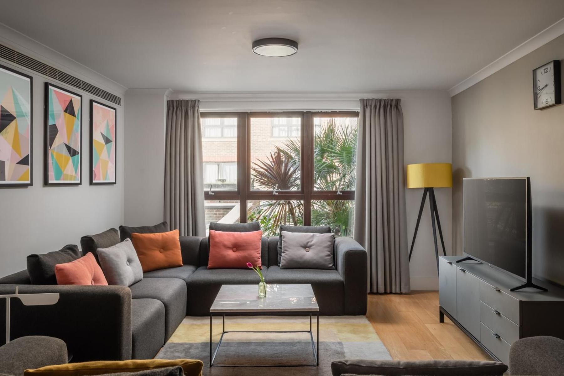 Monarch House - Serviced Apartments - Kensington Londra Dış mekan fotoğraf