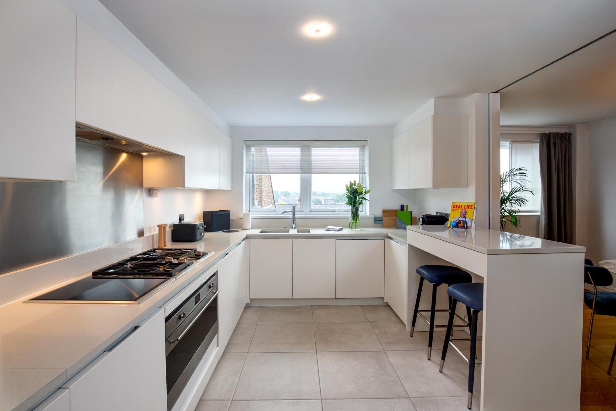 Monarch House - Serviced Apartments - Kensington Londra Dış mekan fotoğraf