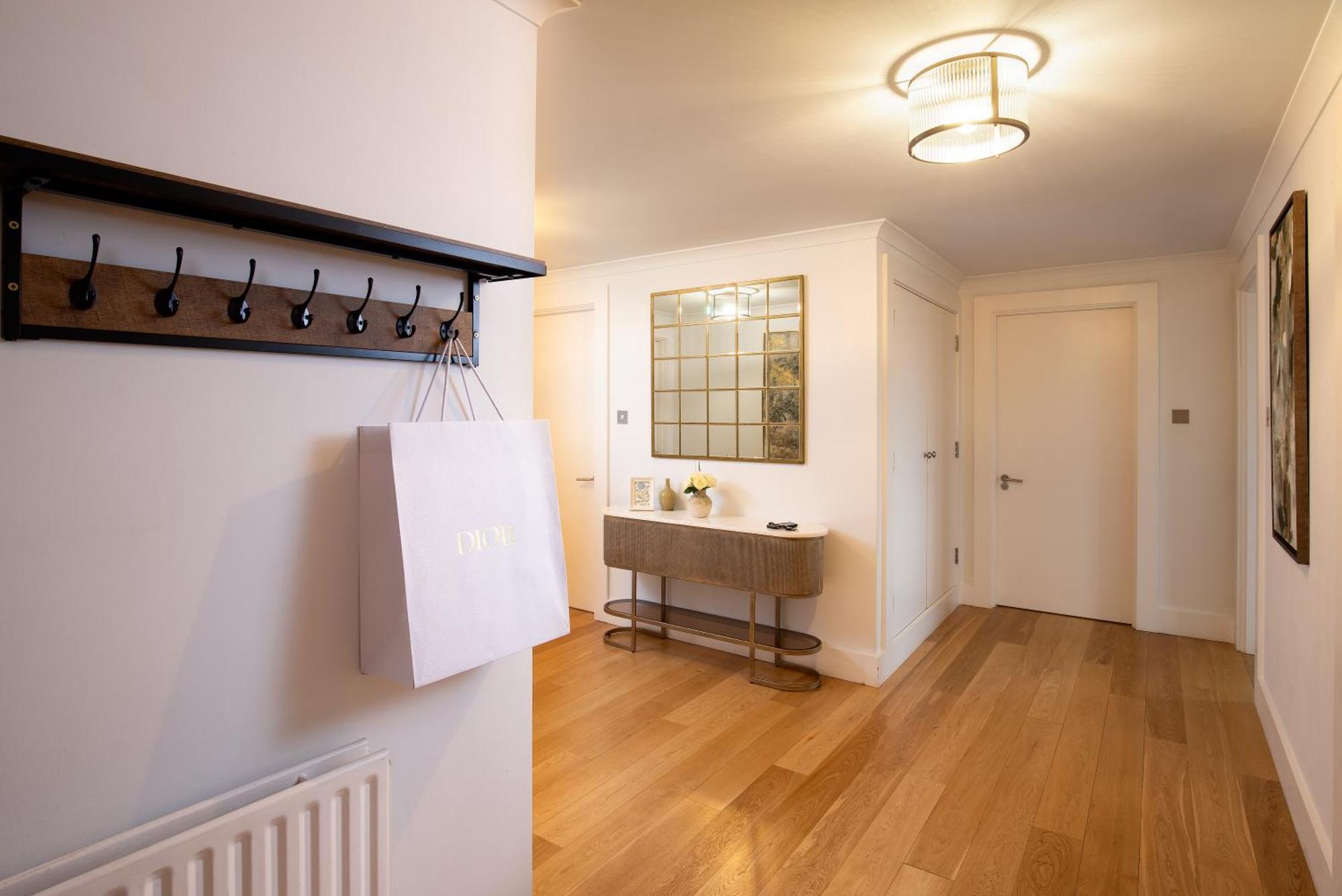 Monarch House - Serviced Apartments - Kensington Londra Dış mekan fotoğraf