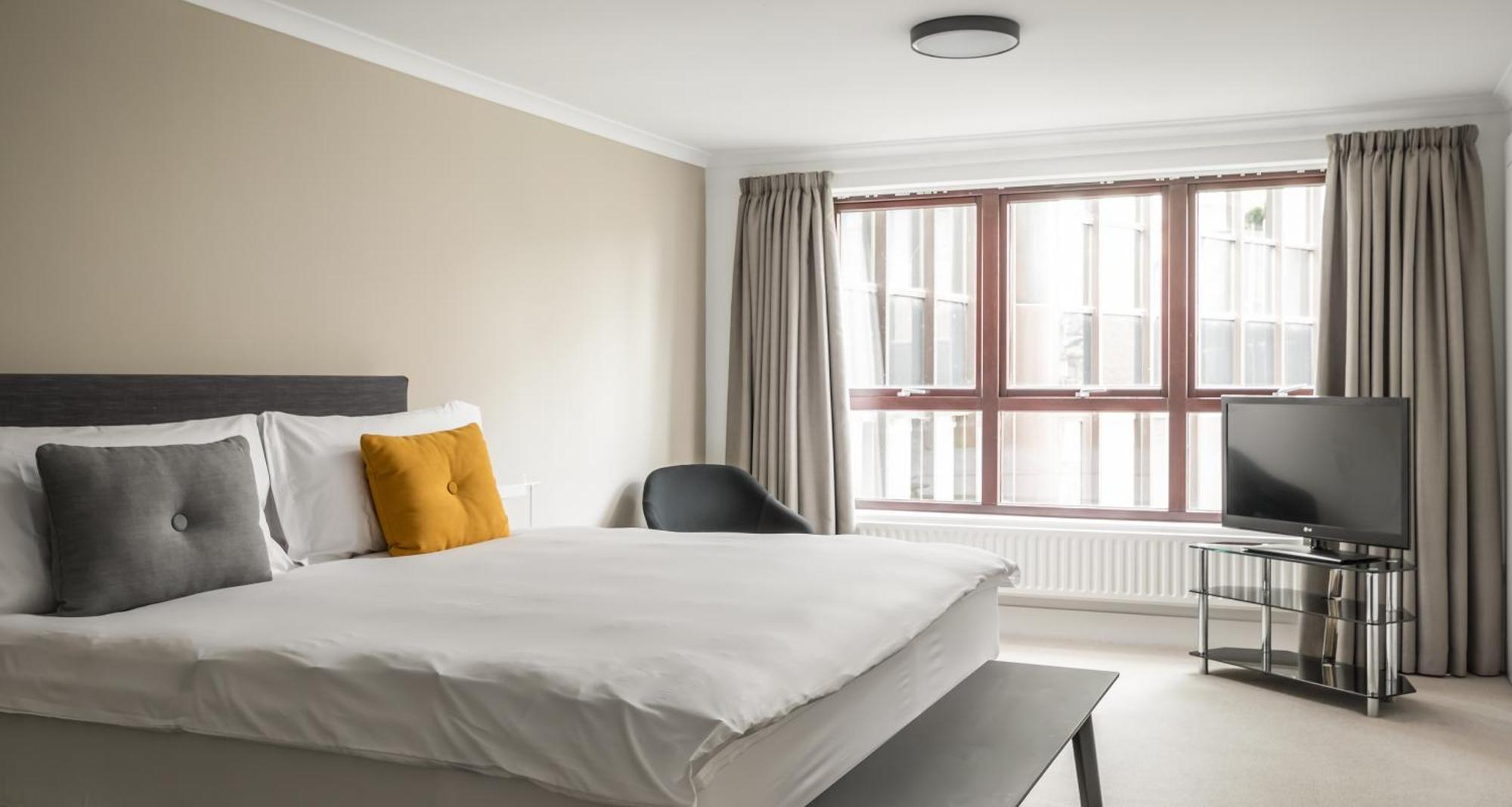 Monarch House - Serviced Apartments - Kensington Londra Dış mekan fotoğraf