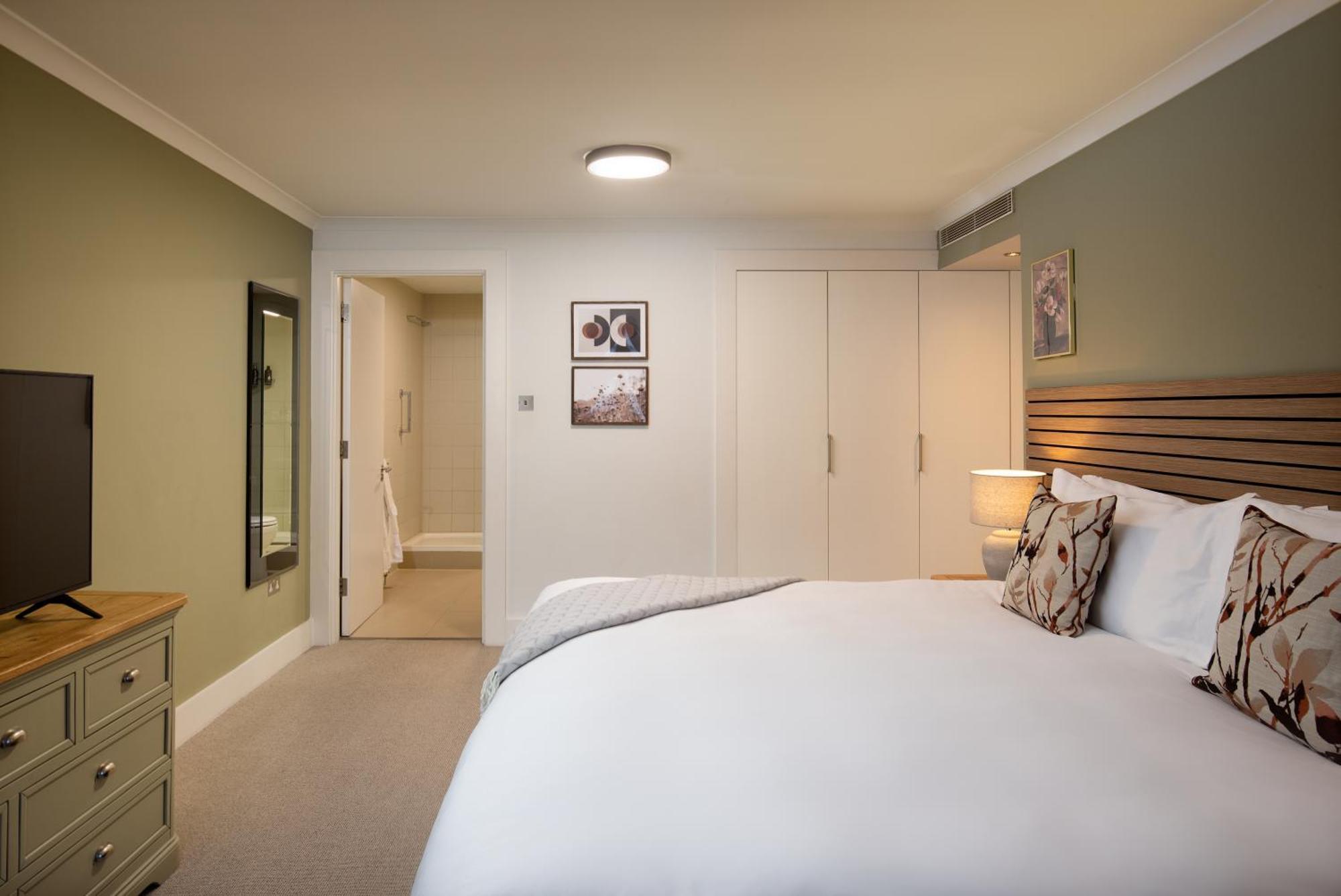Monarch House - Serviced Apartments - Kensington Londra Dış mekan fotoğraf