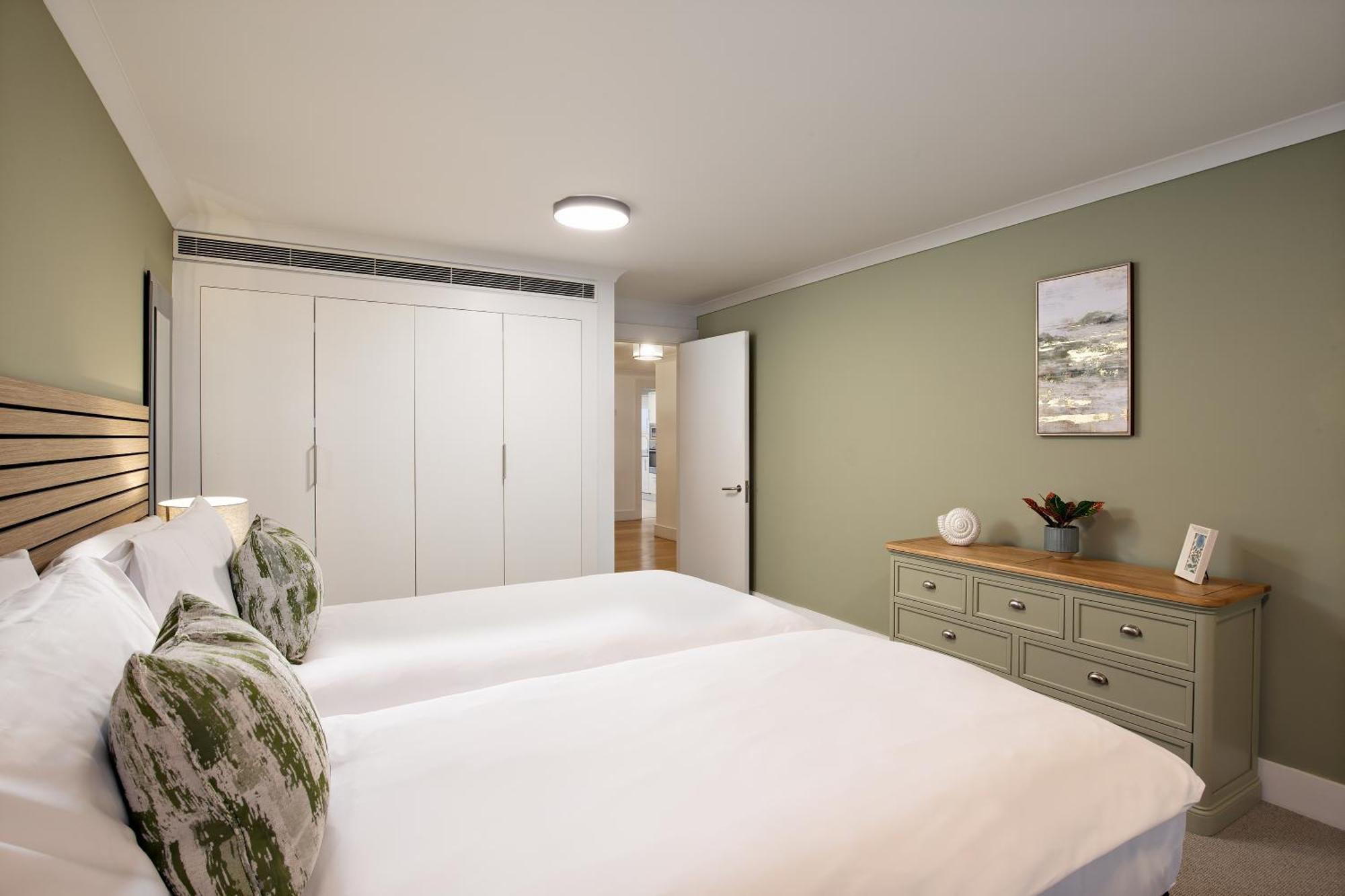 Monarch House - Serviced Apartments - Kensington Londra Dış mekan fotoğraf