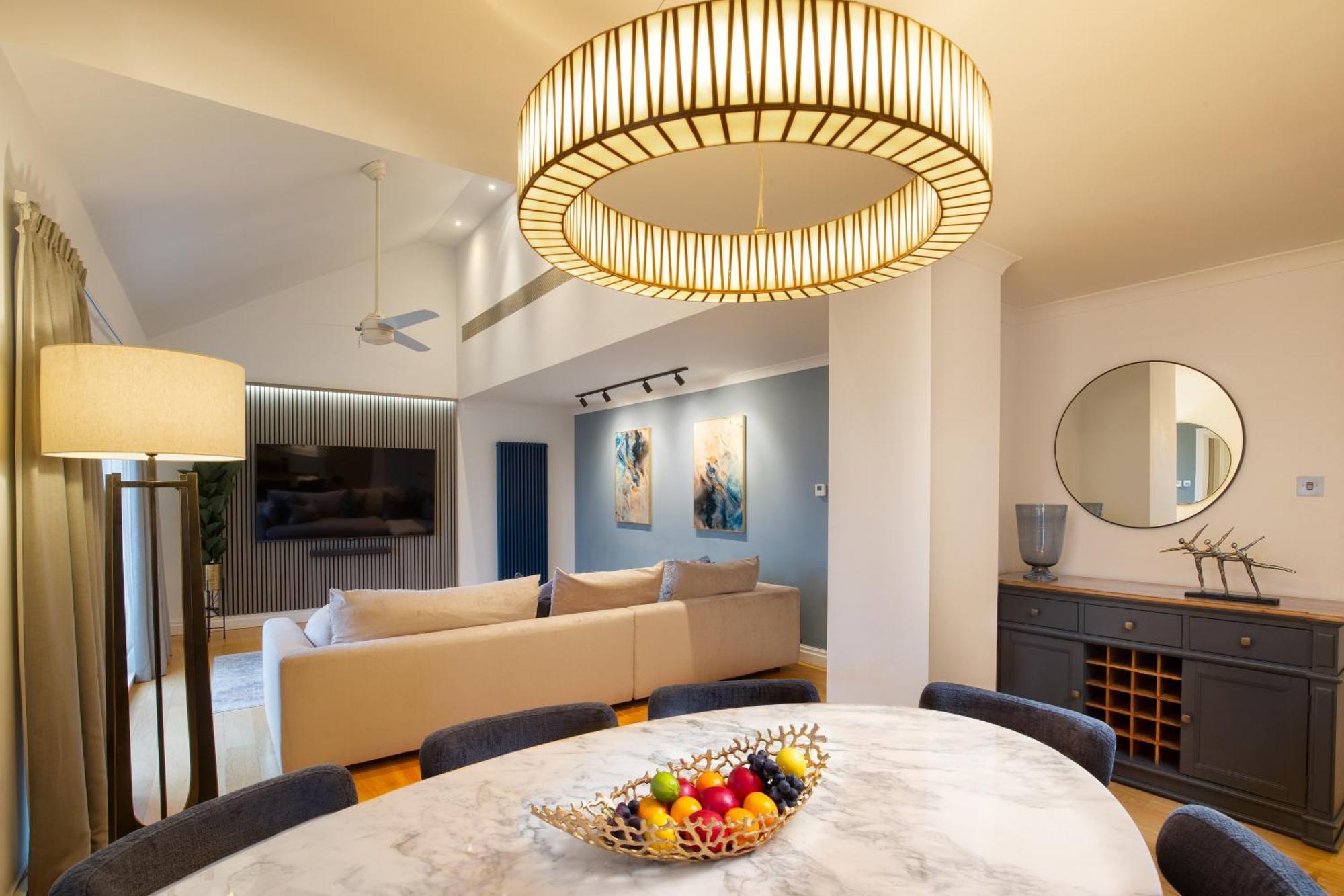 Monarch House - Serviced Apartments - Kensington Londra Dış mekan fotoğraf
