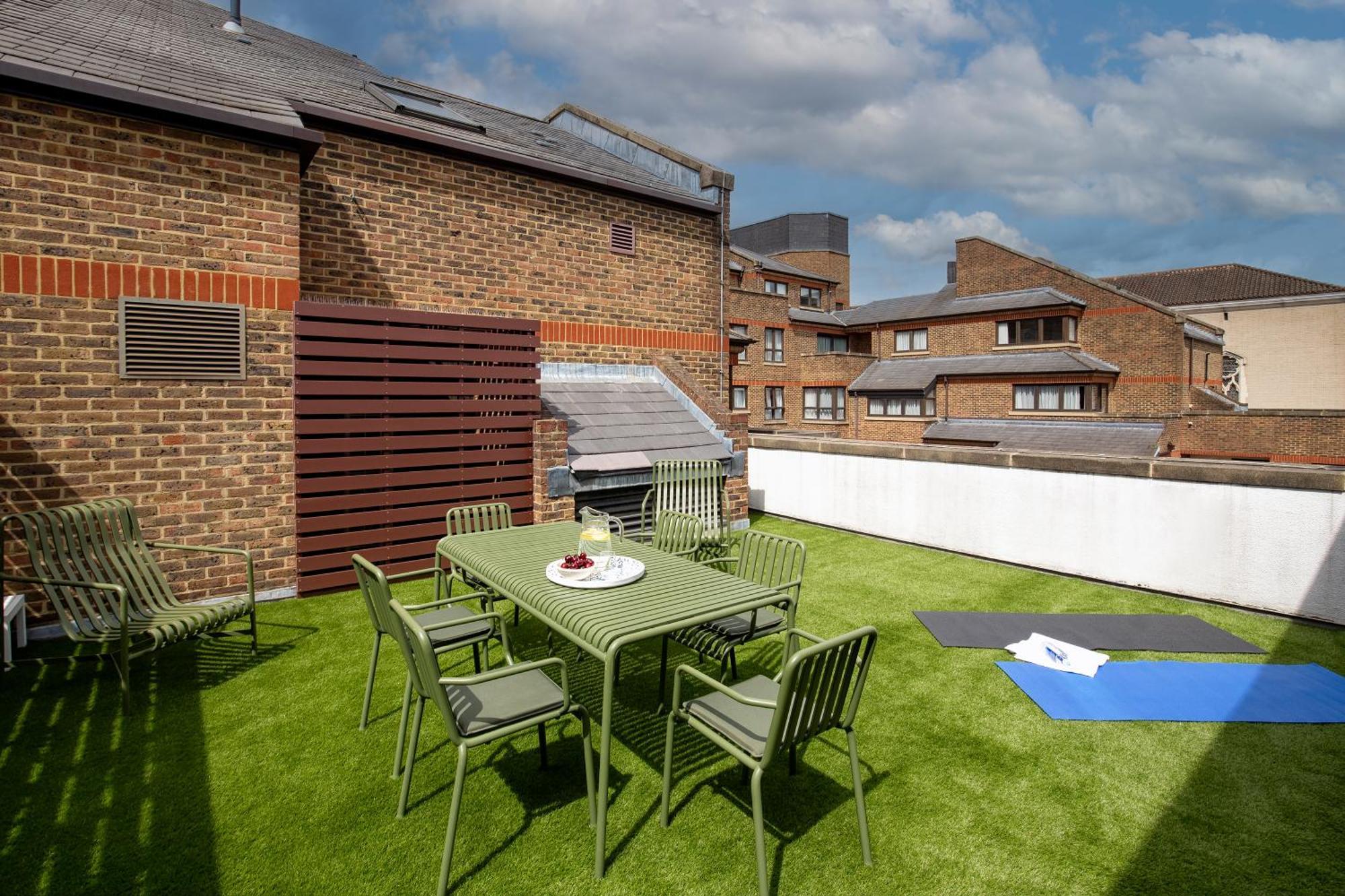 Monarch House - Serviced Apartments - Kensington Londra Dış mekan fotoğraf