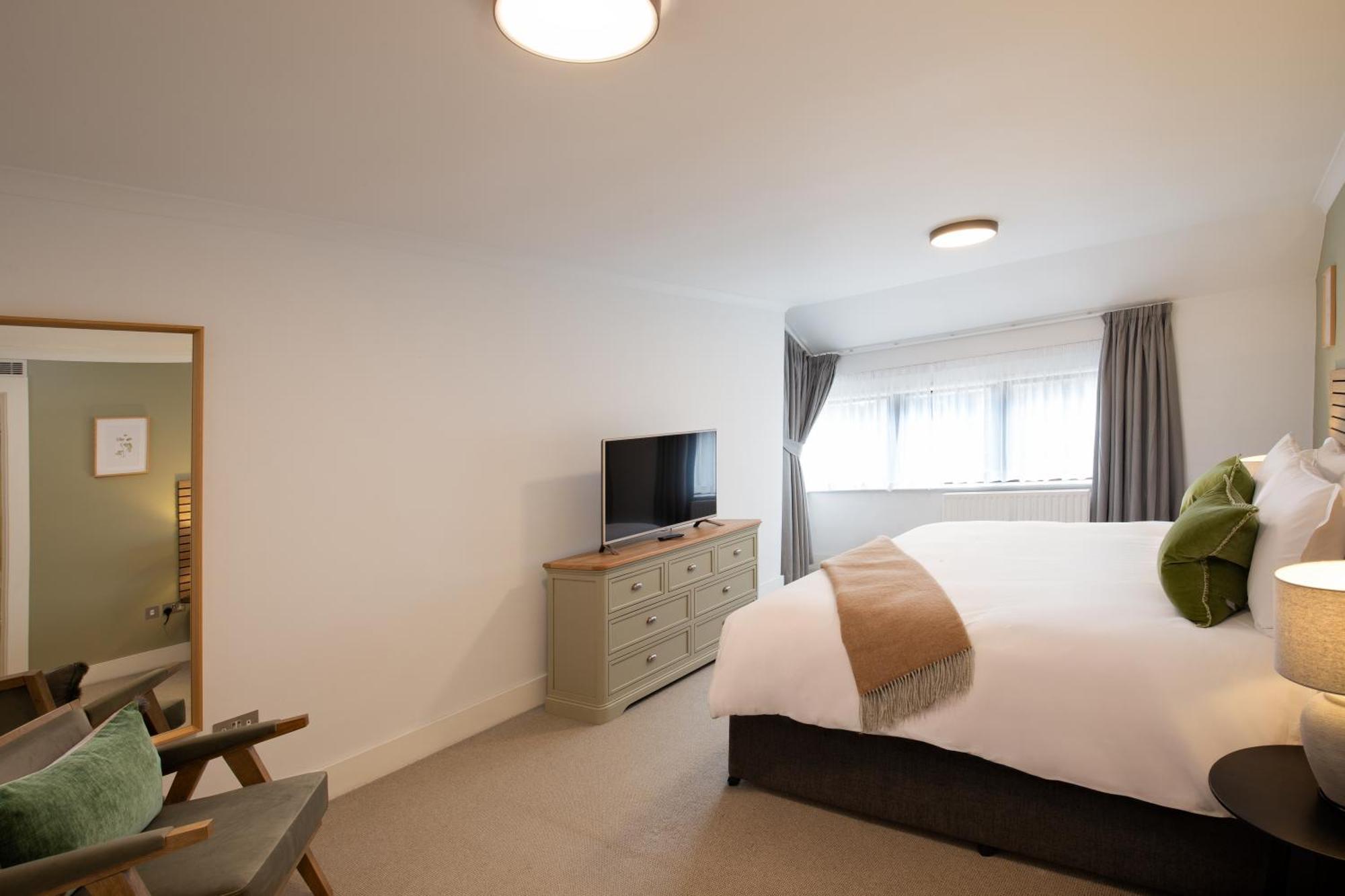 Monarch House - Serviced Apartments - Kensington Londra Dış mekan fotoğraf